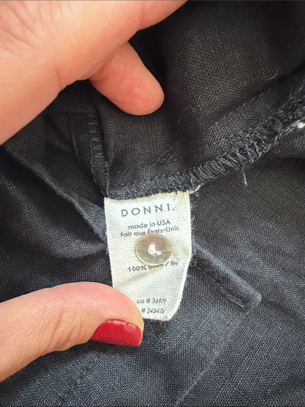 DONNI. The Linen Relaxed Shirt - Picture 8 of 13